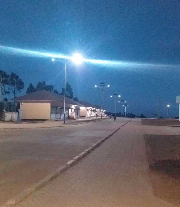 雷波县非洲科特迪瓦太阳能路灯工程